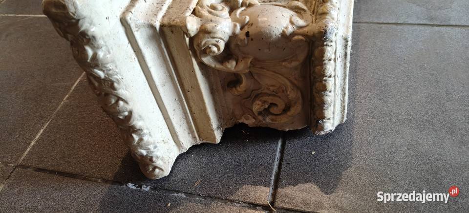 Korona Zwieńczenie starego pieca kaflowego