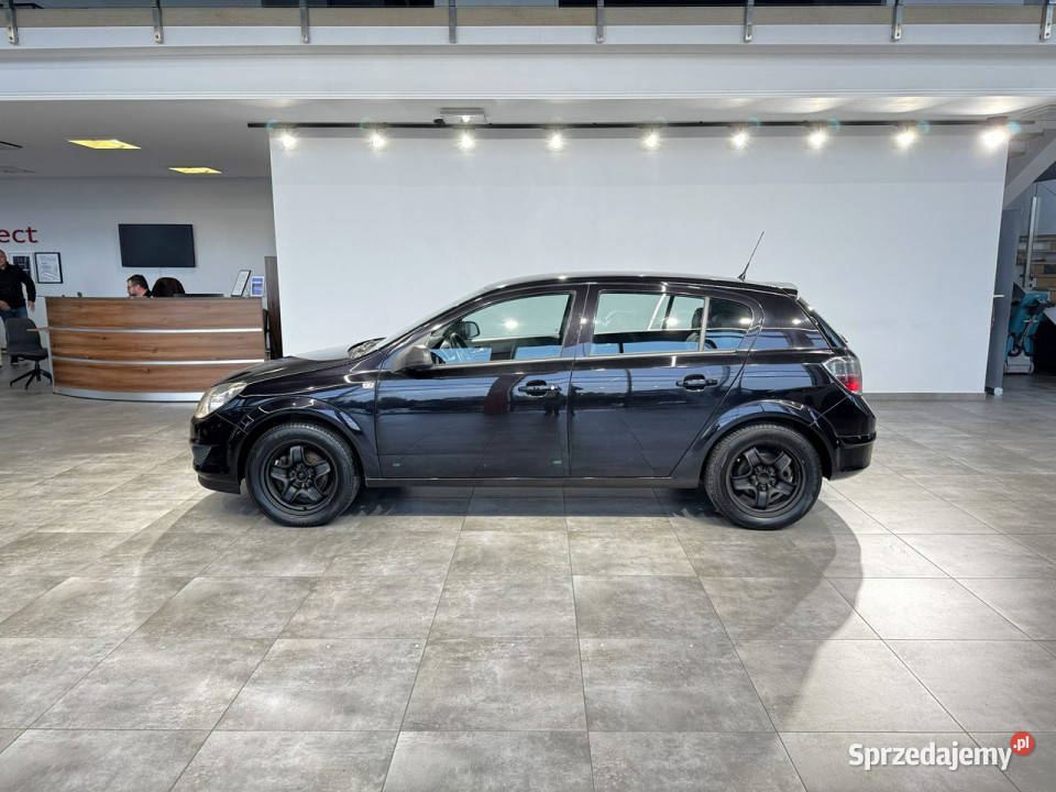 Opel Astra 16 116 M5 2011 r salon klimatyzacja Myślenice sprzedam