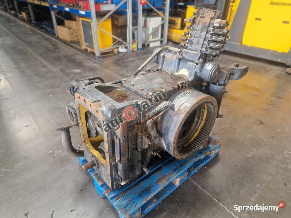 Tylny most Holland 8770 8970 8670 G210 Rolnictwo Byków