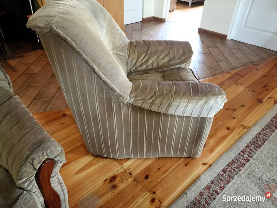 Fotele tapicerowane używane zielone 2 sztuki sprzedam