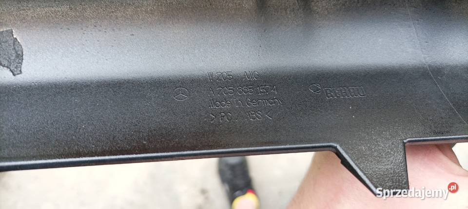 Mercedes C w205 1519 listwa zderzaka przód