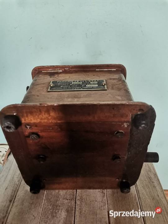 Stare telefon na korbkę z lat 30 tych w stylu Kraków