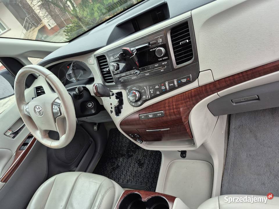 Toyota Sienna 35 LE AWD benzyna+LPG Świdry