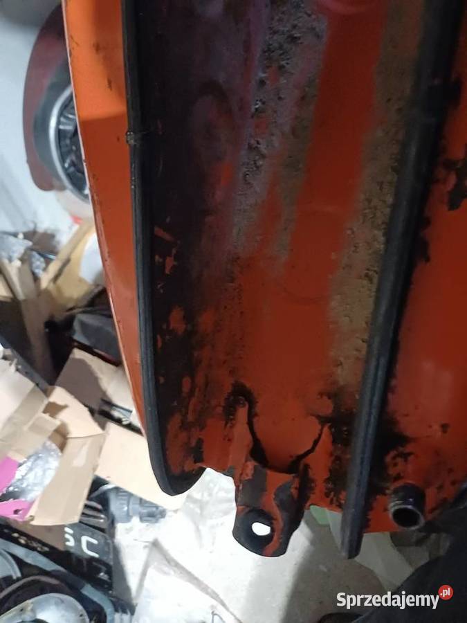 Sprzedam zbiornik wsk Zbiorniki paliwa