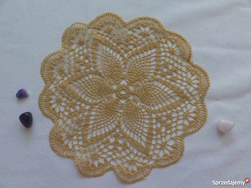 Złota serwetka robiona ręcznie na szydełku sprzedam