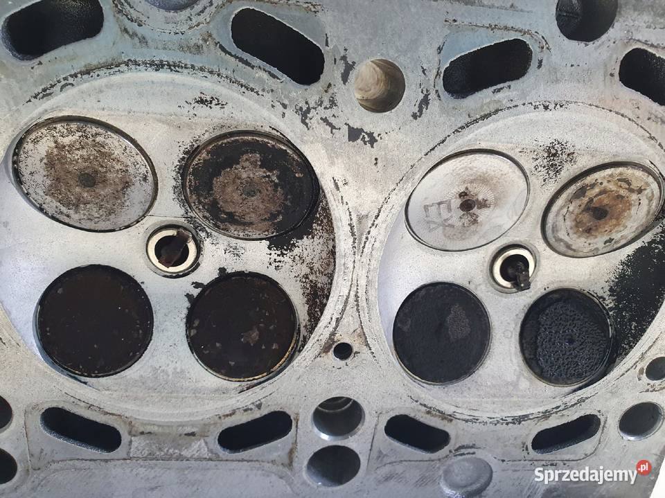 GŁOWICA CYLINDRÓW BMW E39 E46 22 i 1436812 osobowe