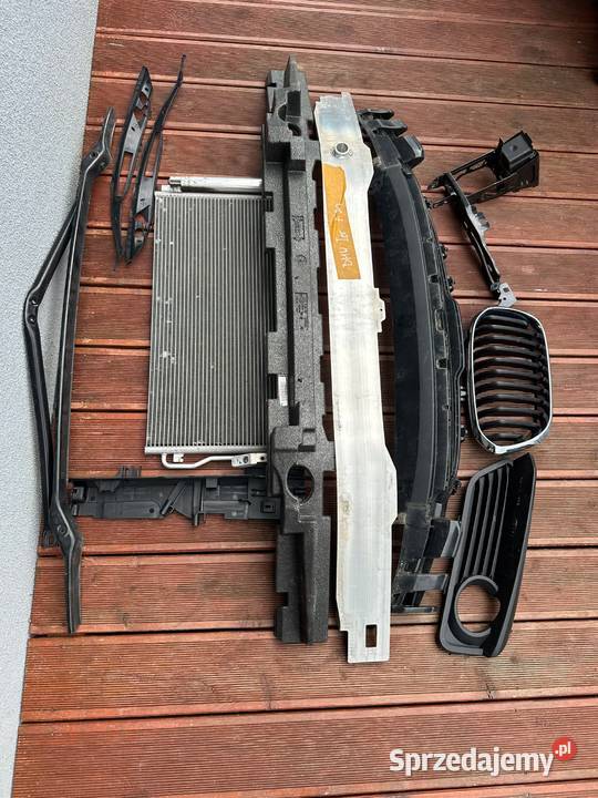 Pas przedni BMW F20 LCI Kratka chłodnica osobowe Mirsk