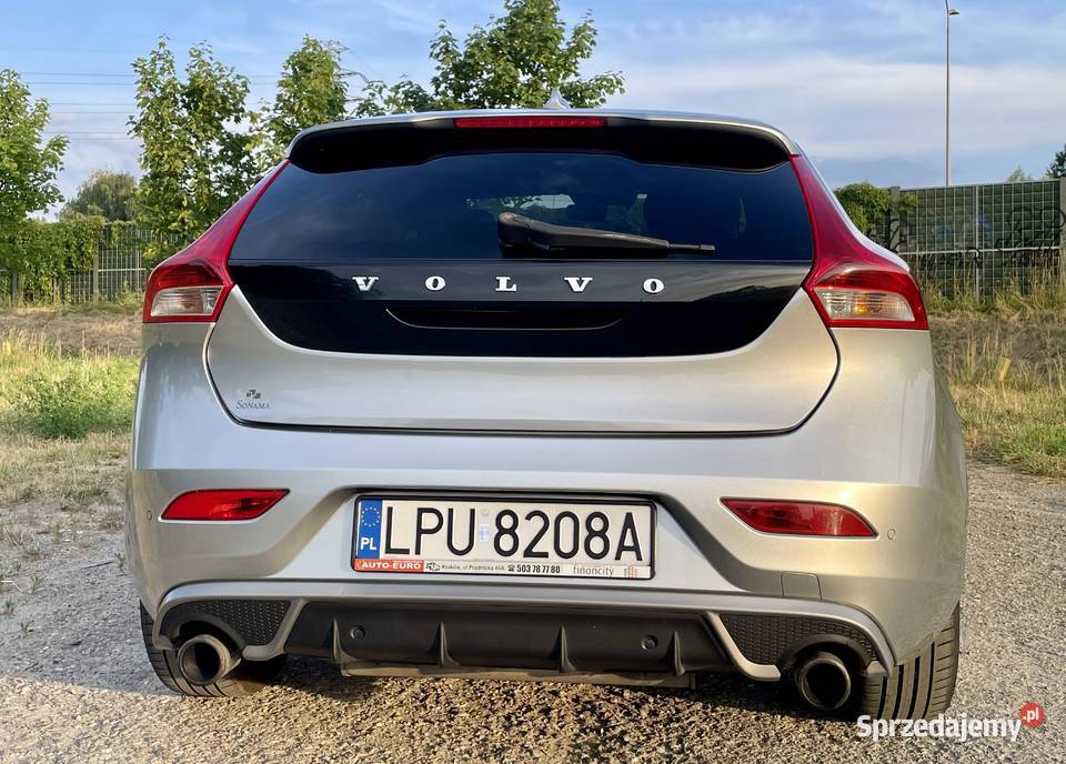 Volvo V40 II 16 Oryginalny RDesing stan idealny 1560cm3 Motoryzacja
