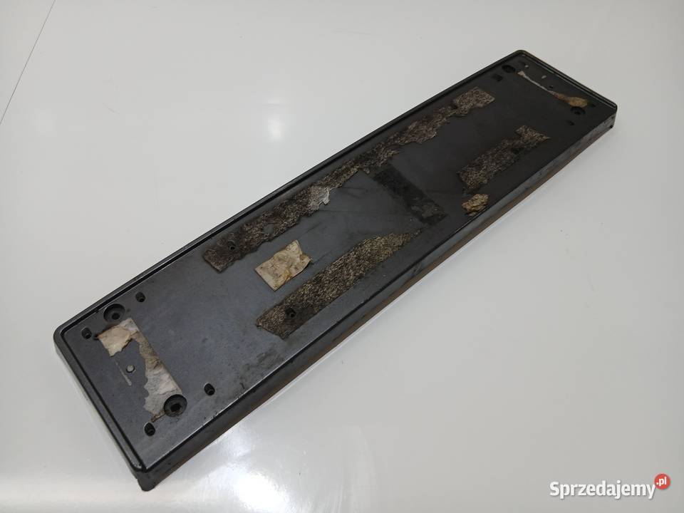 LISTWA POD TABLICĘ REJESTRACYJNĄ BMW E92 8041180 osobowe Strzyżewice sprzedam