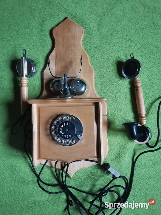 Polski Telefon wiszący z czasów PRLu Kraków