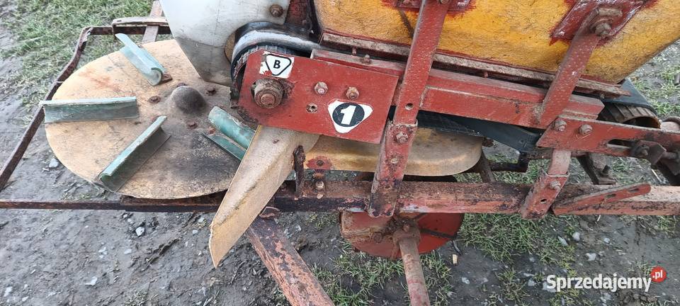 Rozsiewacz nawozów Kos dolnośląskie Jawor