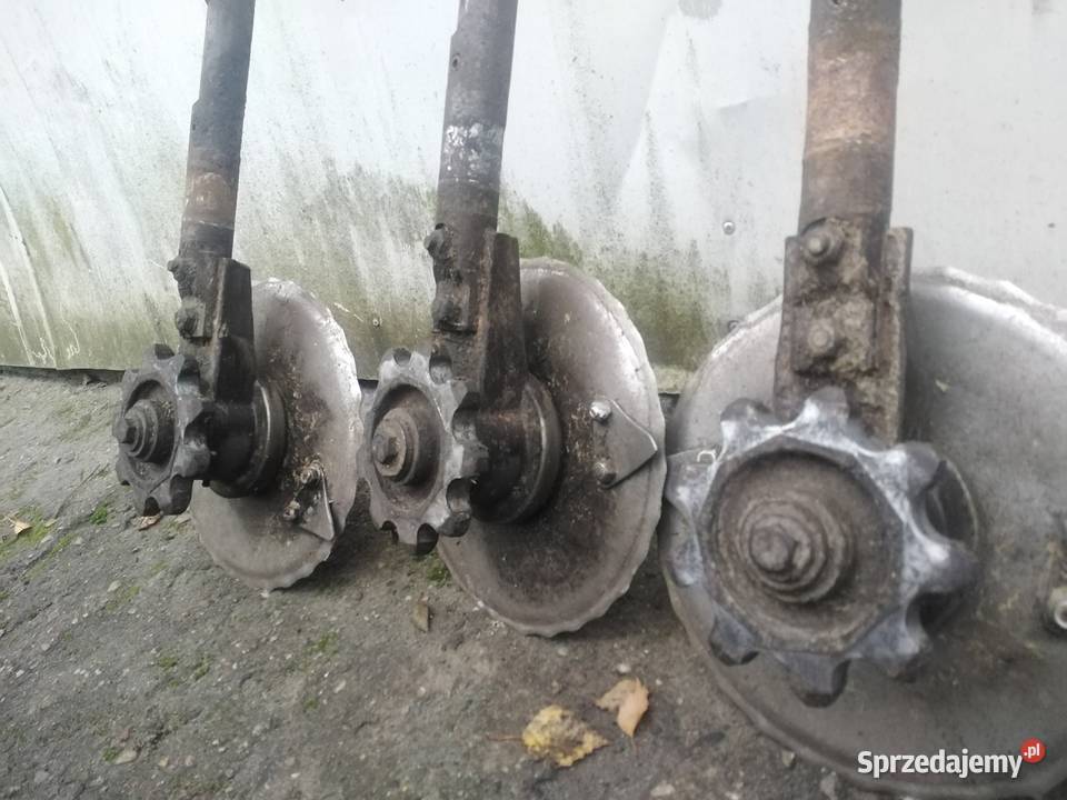 Przystawka dziobowa części Do sieczkarni Strzelno sprzedam