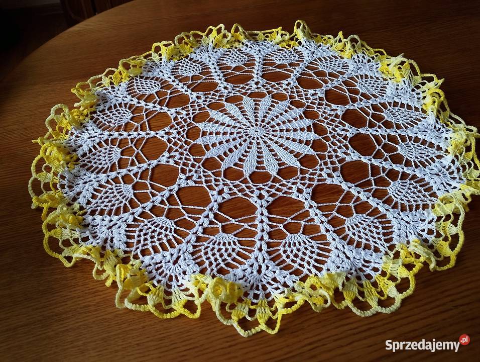 Serwetka z falbanką Kierzno