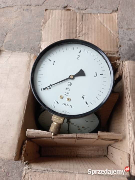 Manometr ciśnieniomierze nowe PRL Ogrodzieniec