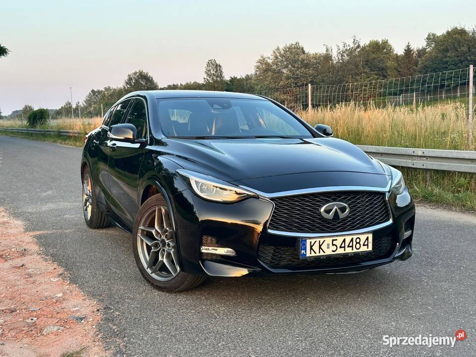 Infiniti Q30S 4/5 Q30