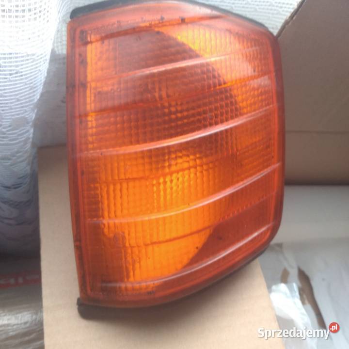 kierunkowskaz przód mercedes w124 lewy Biszcza