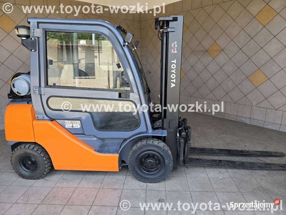 Wózek Widłowy TOYOTA 8FG25 Kabina wolny skok regulowane widły Mysłowice