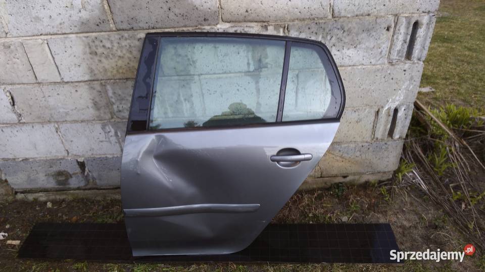 Golf 5 drzwi lewe tył kompletne Czarny Las