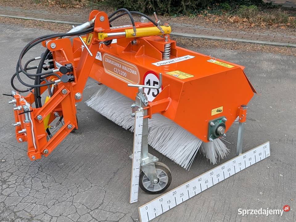 Zamiatarka hydrauliczna walcowa CZ1200 Legnica