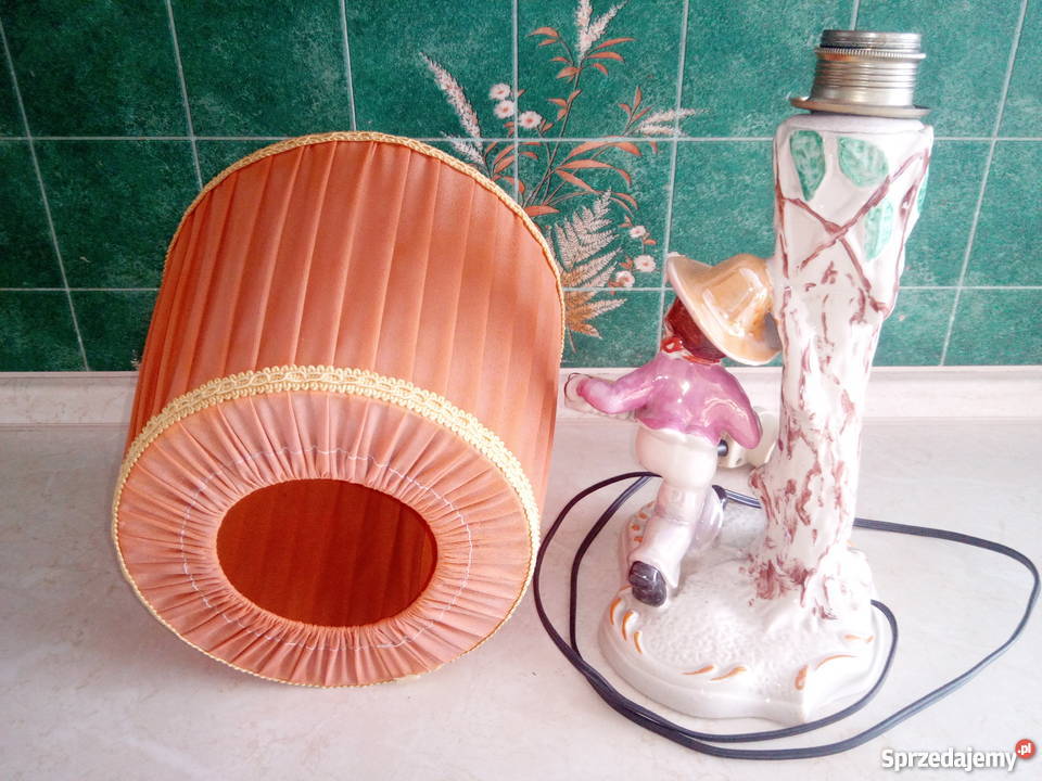 OKAZJA Lampka ceramiczna harmonista w tle drzewa Zabrze