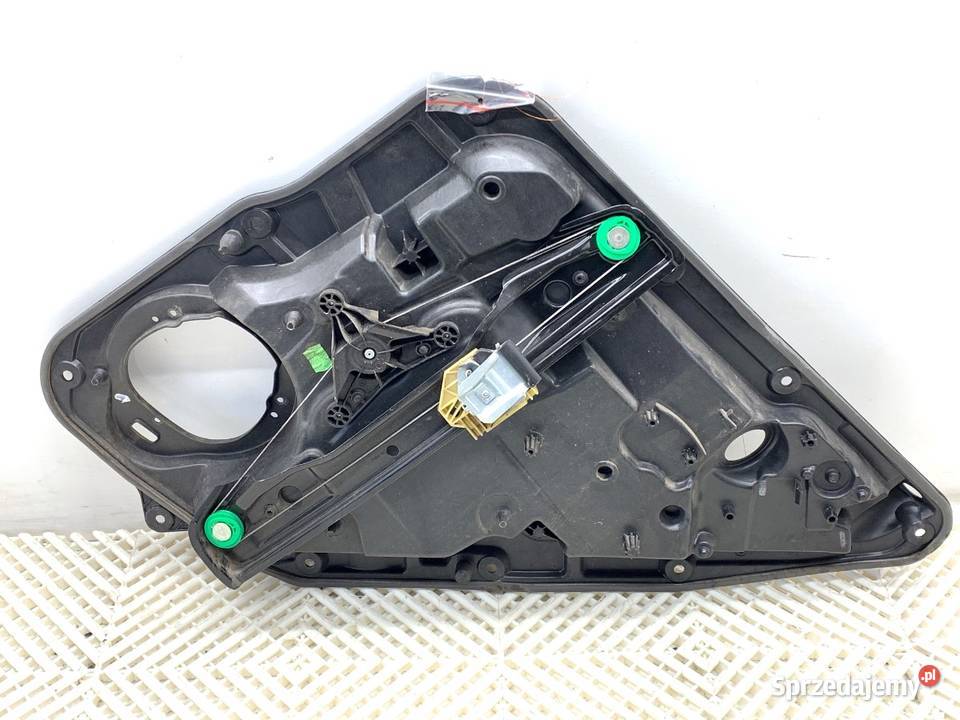 PODNOŚNIK SZYBY LEWY TYŁ MERCEDES W176 Hatchback podkarpackie sprzedam
