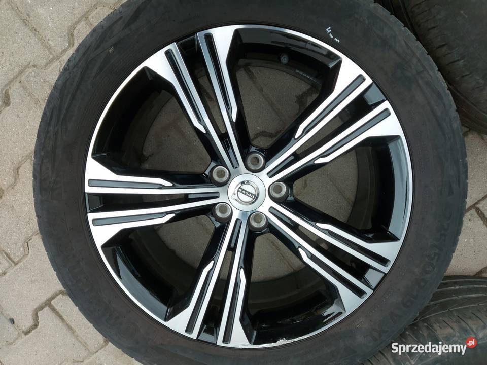 VOLVO XC40 Koła alufelgi 23550R19 75x19H2 4mm