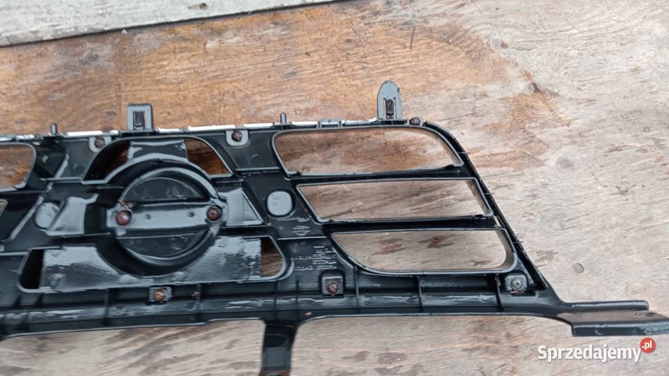 NISSAN XTRAIL T30 ATRAPA GRILL CHROM Zbierkowo