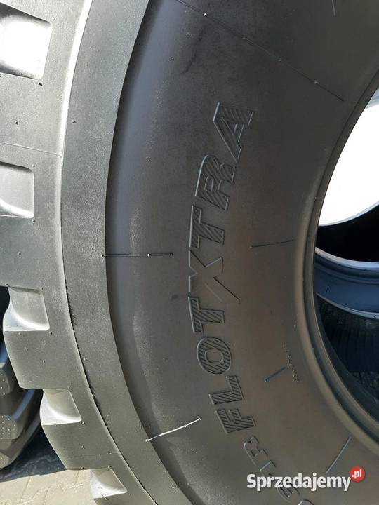 2x Opona używana rolnicza 56060R225 MAXAM 1300