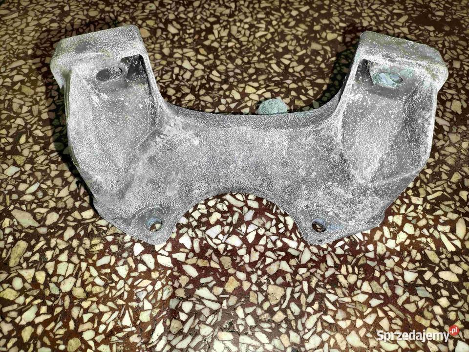 Wspornik skrzyni biegów BMW E60 E61 E63 E64 osobowe śląskie Poręba