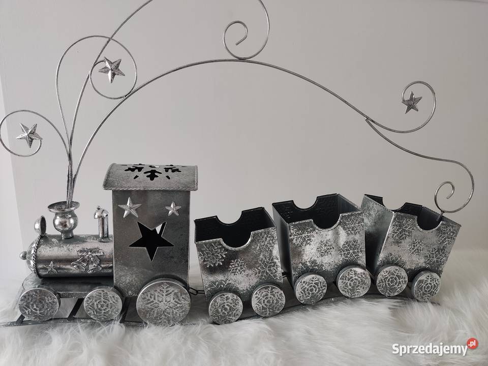 Pociag metalowy świateczny odcienie szarości Straszęcin