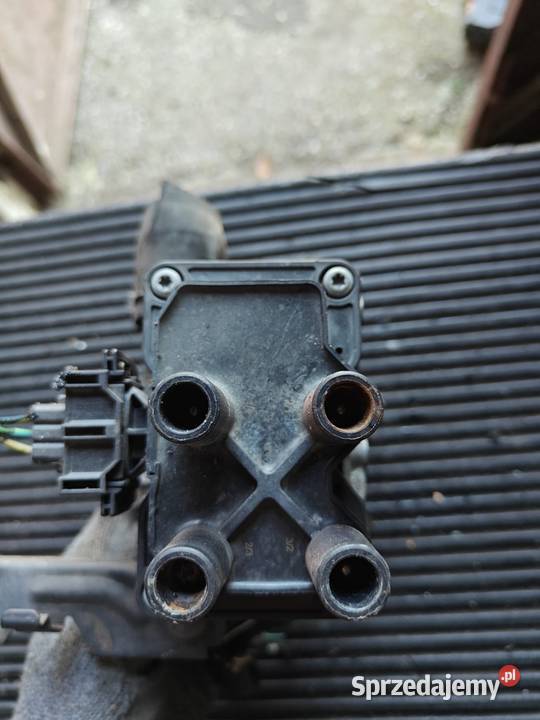 Obudowa termostatu 18 zetec