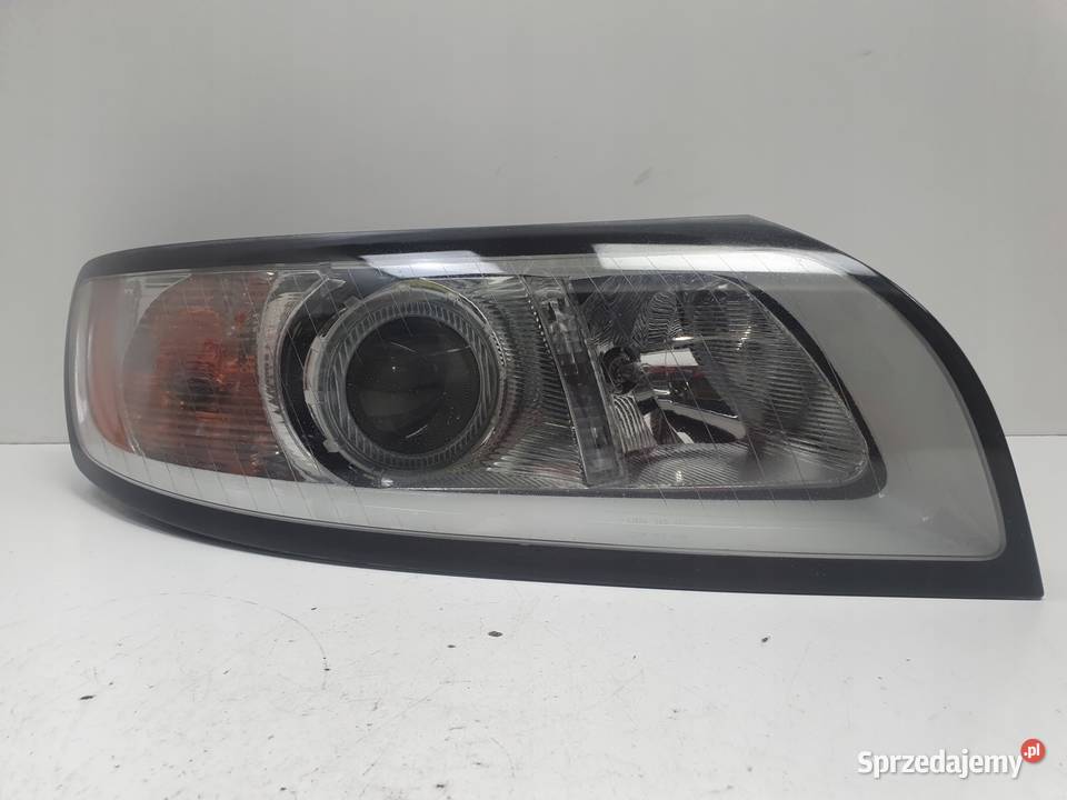 Volvo S40 II V50 LIFT PRZEDNIA LAMPA PRAWA prawy Janów