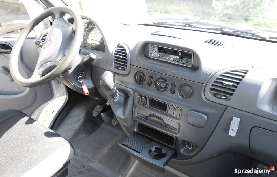 25 MercedesBenz Sprinter 311 CDI KOMORÓWKA Mercedes-Benz