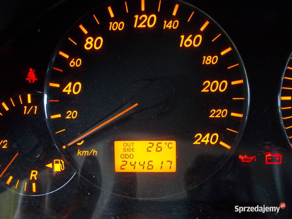 toyota AVENSIS 18 VVTI 04r części z tego auta osobowe Zamość