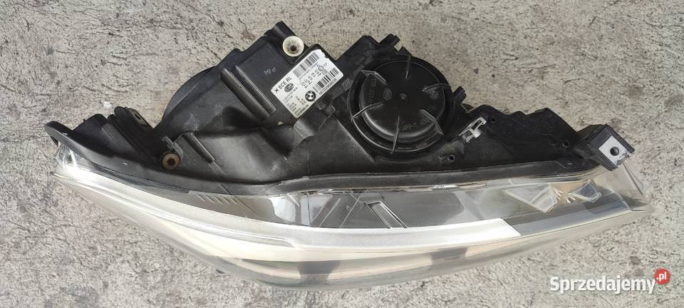 Reflektor prawy BMW f2021 zwykły Seria 1