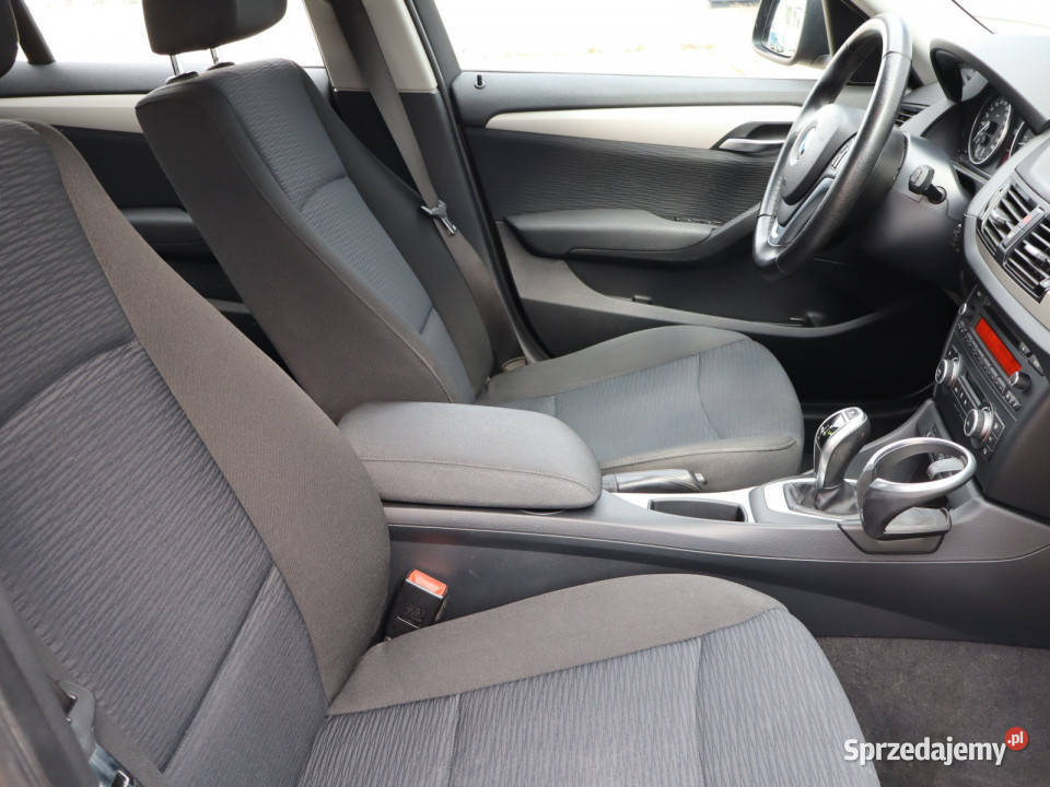 BMW X1 xDrive18d światła do jazdy dziennej Piaseczno