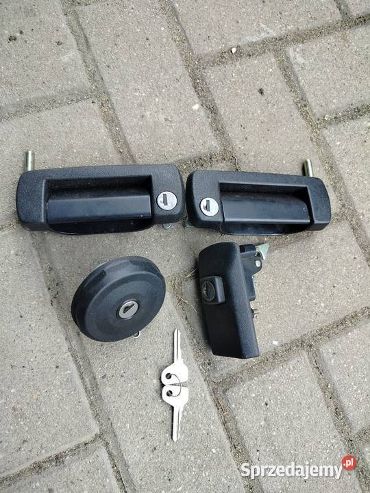 Kpl zamków fiat 126p fl produkt z epoki Klamki Pszczyna