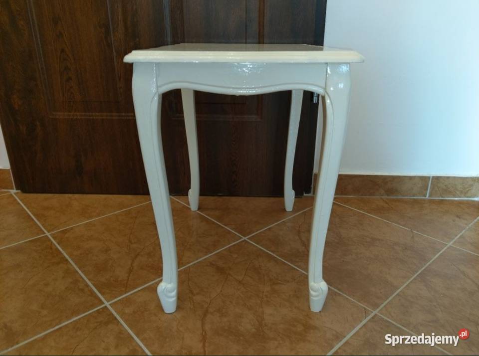 Krzesełko siedzisko taboret biały Ludwikowski 50cm Kołobrzeg