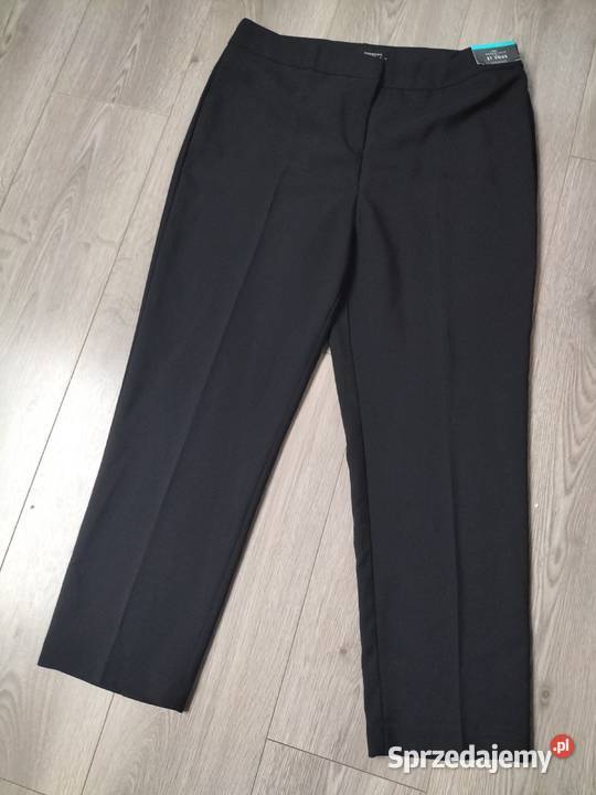 Essentials Spodnie damskie eleganckie w kant Nowe