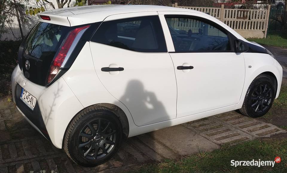 TOYOTA AYGO 10 VVTi X 2017 Międzyrzecz