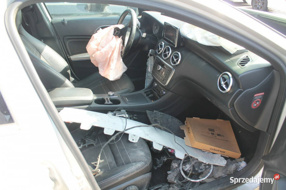 Mercedes A 180 W176 2012 Ostrów Wielkopolski