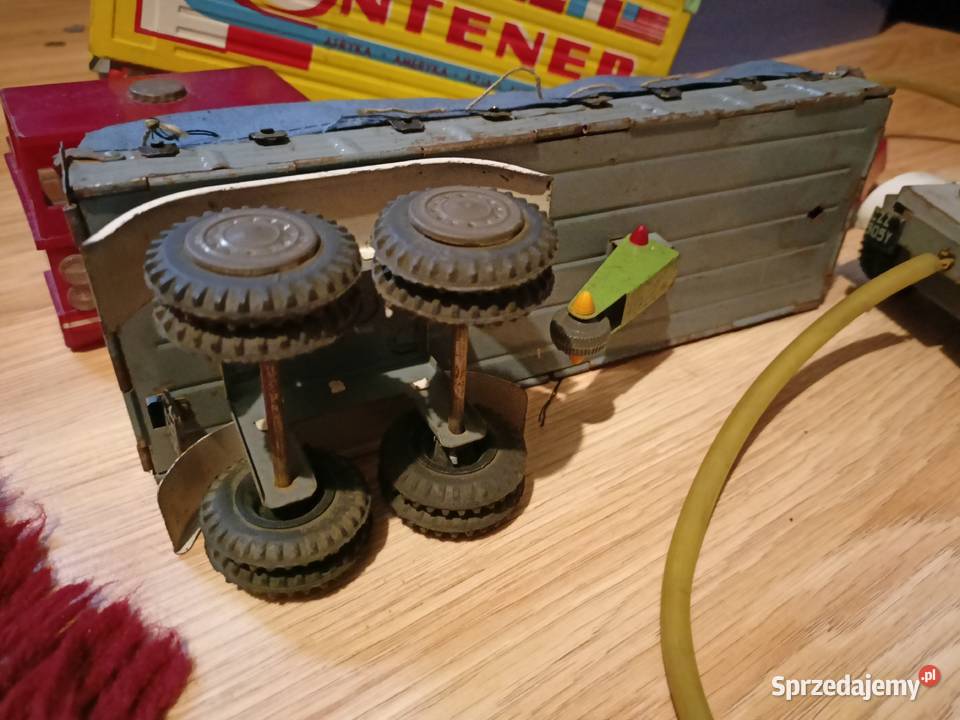 Auto PRL Ryś kontener naczepa na kabel Rzeszów