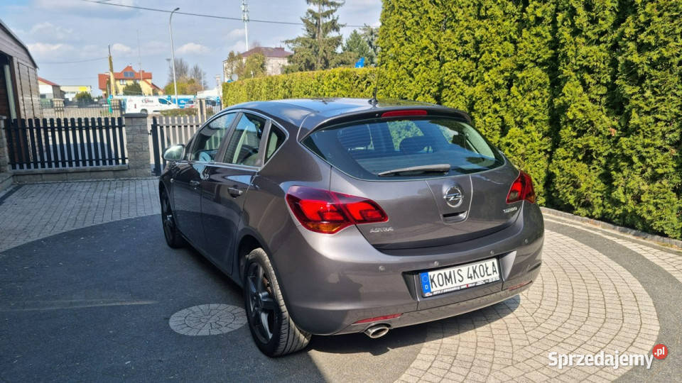 Opel Astra 14 Turbo Bagażnik Rowerowy Xenon Opel