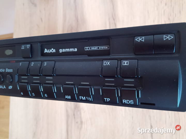 Radio Audi Gamma CC 22 Grundig 4D0035186 osobowe Dębica