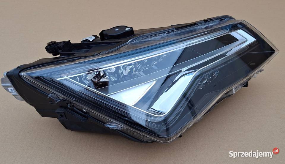 SEAT ATECA 1620 REFLEKTOR PRAWY FULL LED LAMPA osobowe Bieleń