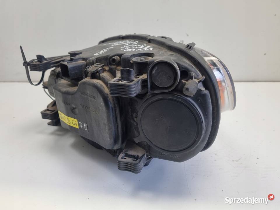 LAMPA PRAWA Volvo S80 II V70 III 0616r PRZEDNIA osobowe lubelskie Rudka