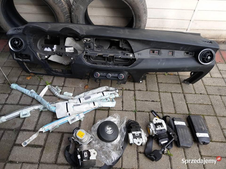 Stelvio konsola kokpit komletna oryginał osobowe Części samochodowe Skwierzyna