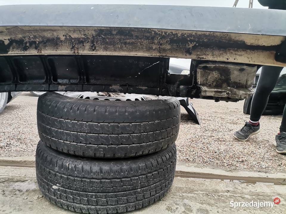 Zderzak Tył Bmw E34 Pogorzelec sprzedam