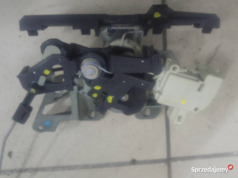 VW PASSAT B5 zamek klapy tył 3B0827297