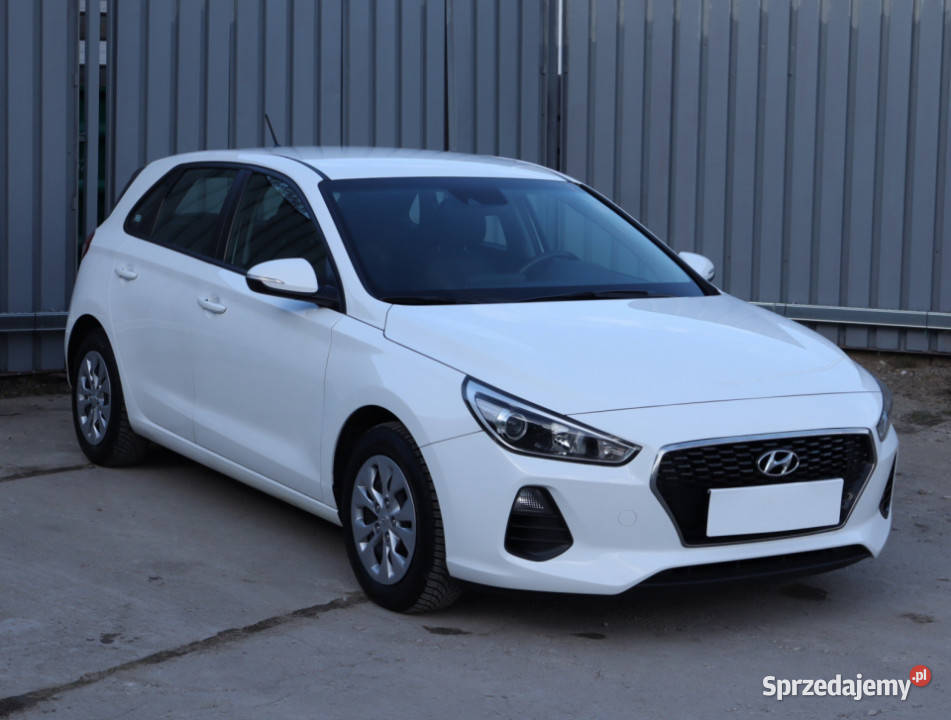 Hyundai i30 14 CVVT asystent pasa ruchu